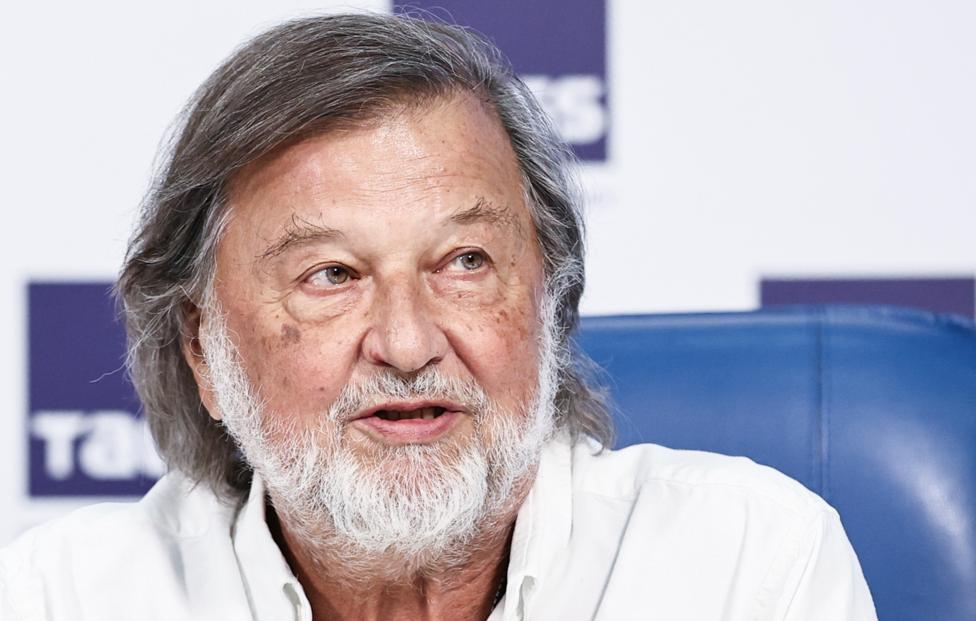 Алексей Рыбников и «ВКонтакте» снова живут в мире