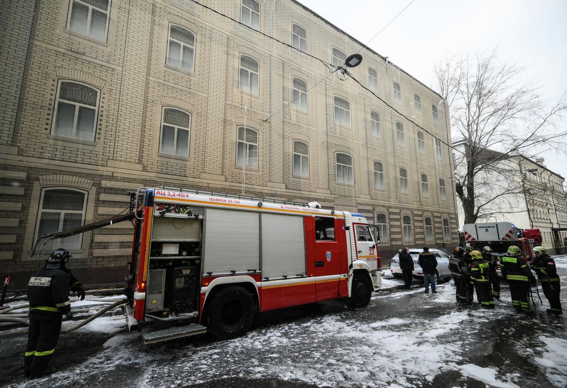 В центре Москвы загорелся Дом синодальных композиторов