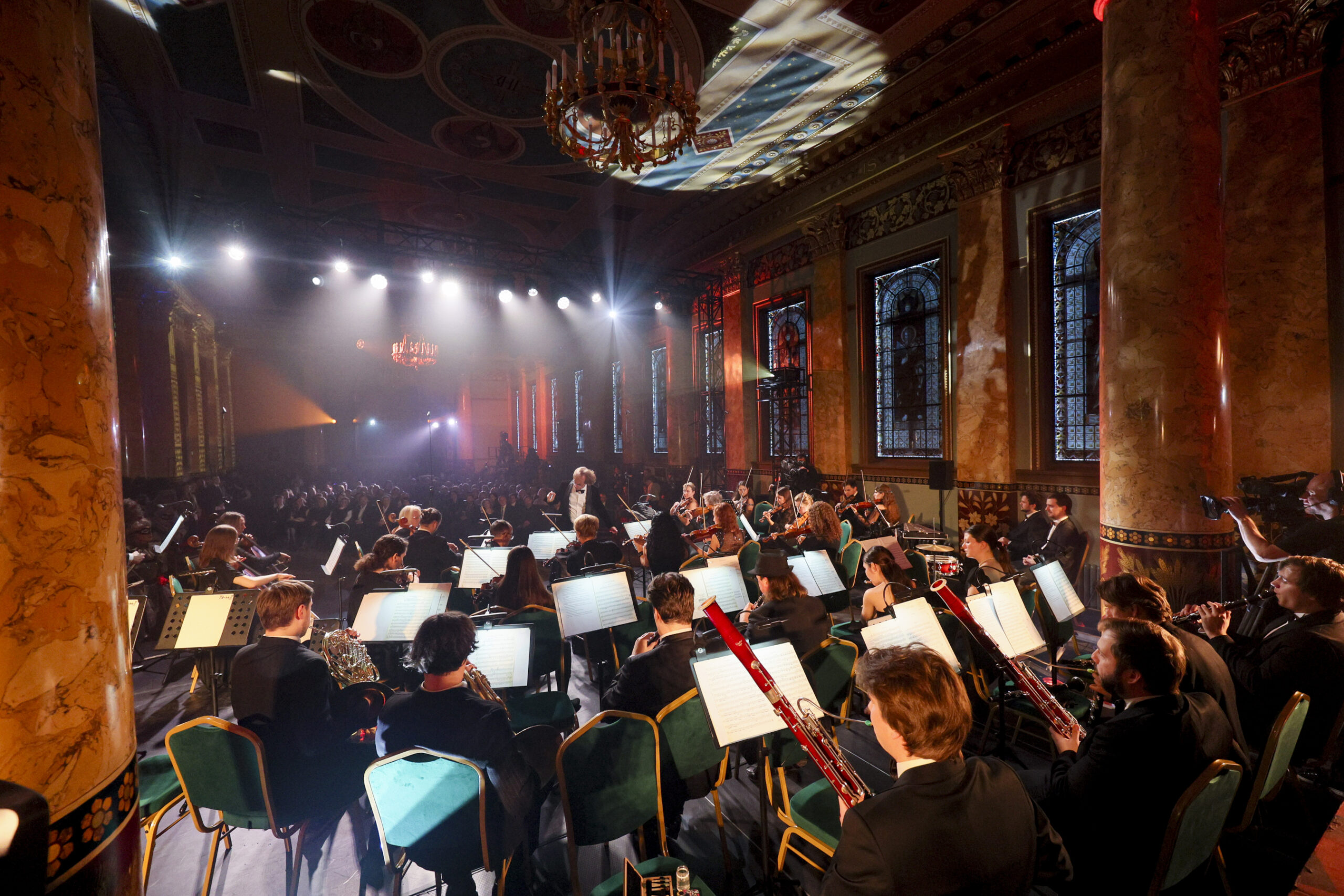 С началом Года культуры в Петербурге открылся зал на Английской набережной